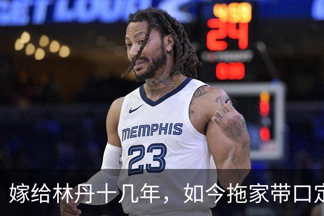 嫁给林丹十几年，如今拖家带口定居西班牙，10岁儿子要走网球路